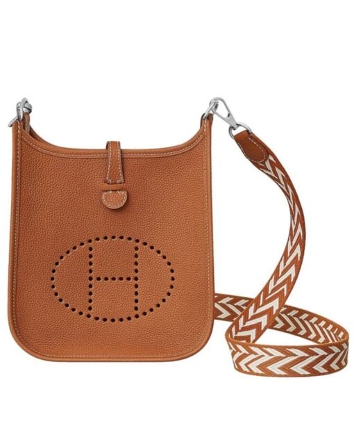 Evelyne 16 Amazone